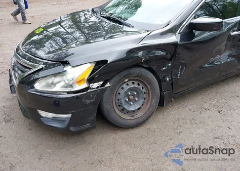 2013 Nissan Altima 2.5 S z USA, uszkodzony, nr VIN 1N4AL3AP6DC277237